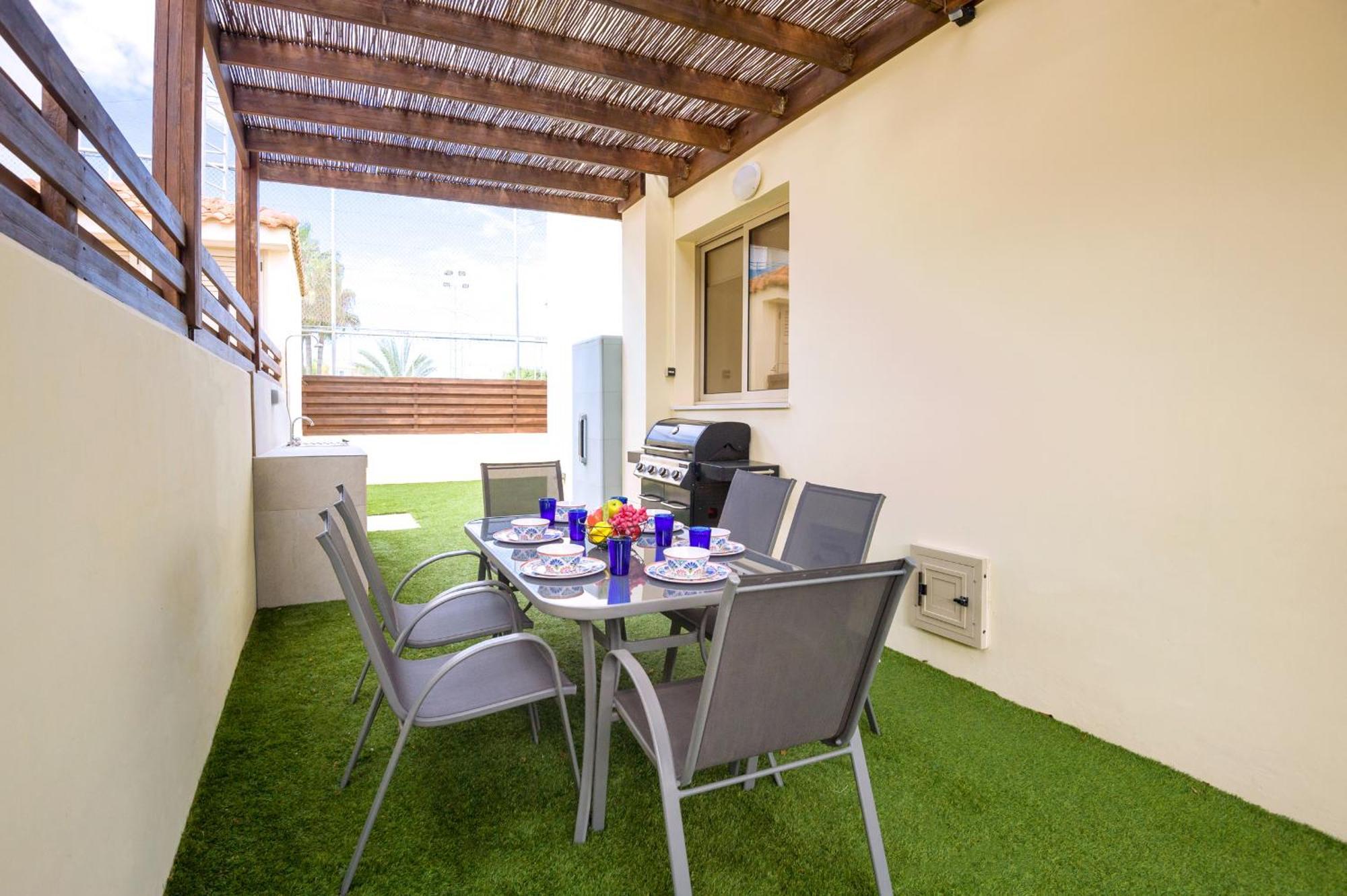 Villa Oasis Pernera Zewnętrze zdjęcie