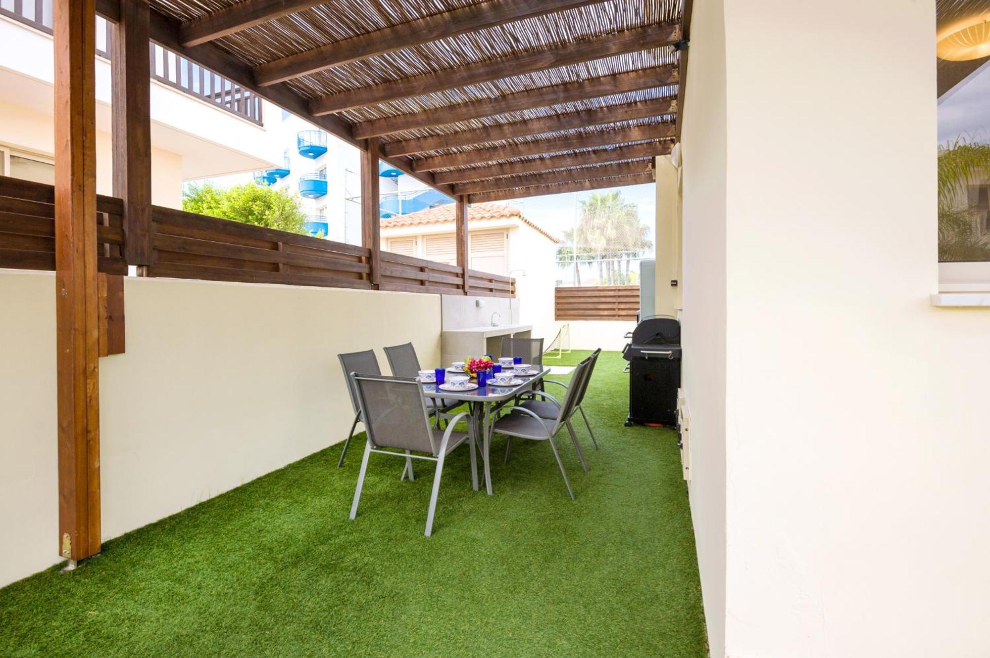 Villa Oasis Pernera Zewnętrze zdjęcie